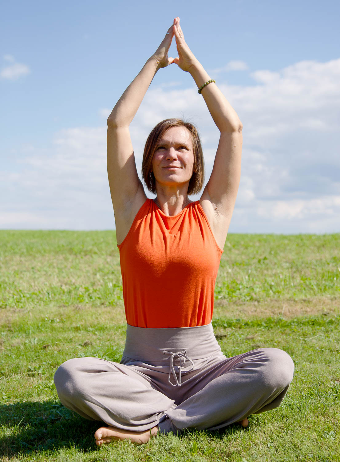 Gabi Peterseil in Yogapose